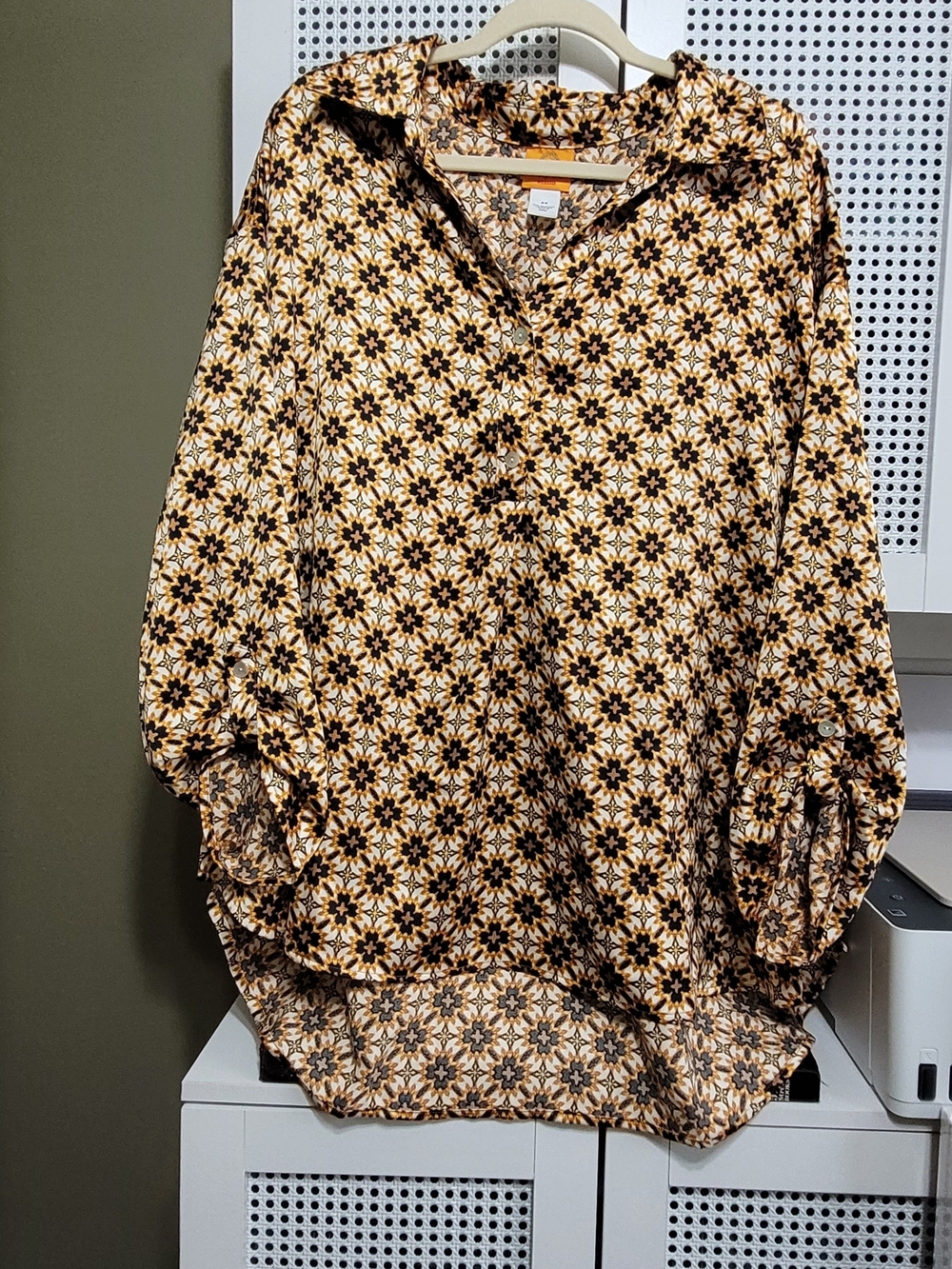 Ruby Rd. Cream and Brown Floral Geometric Tunic Blouse